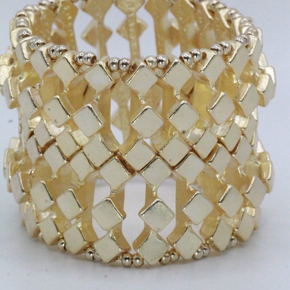 SAK'S FIFTH AVENUE GOLD PLATE MODERNIST STRETCH EXPANDABLE MATTE GOLD BRACELET - Picture 4 of 5